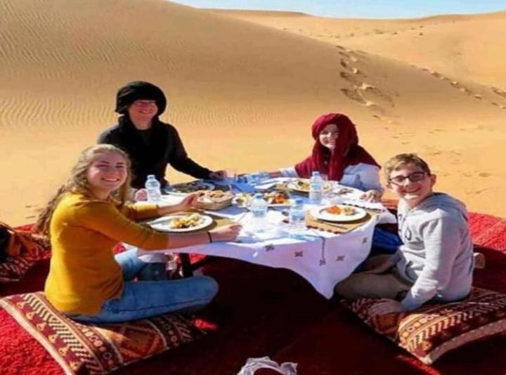 Merzouga Top Luxury Camp Kültér fotó